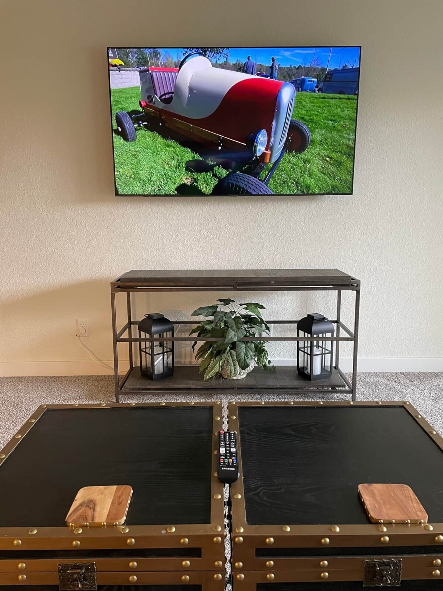 Building Photo - 1001 Cedar St