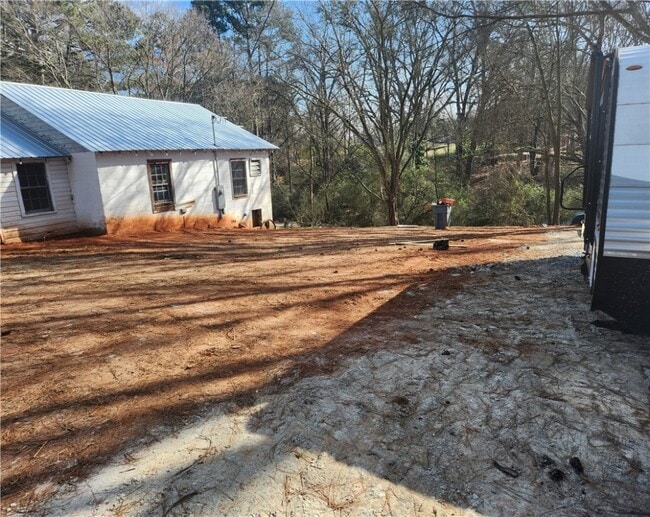 Building Photo - 315 Fairplay Rd