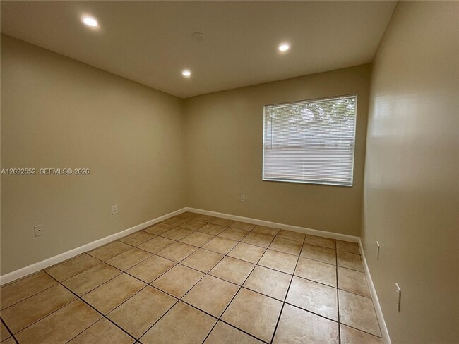 Building Photo - 1511 San Remo Cir