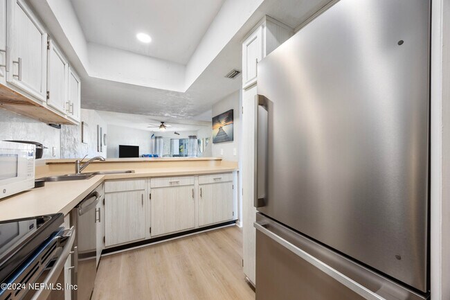 Building Photo - 5650 A1A S