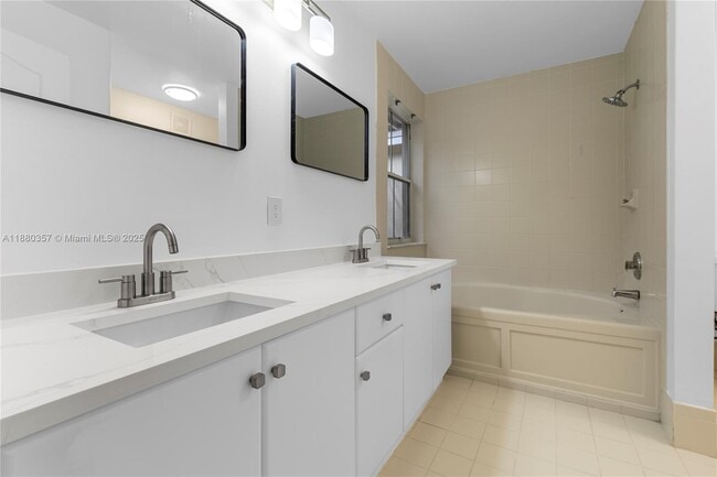 Building Photo - 3812 SW 171st Terrace