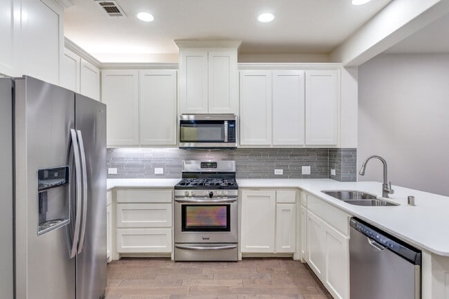 Building Photo - 4140 Cascade Sky Dr