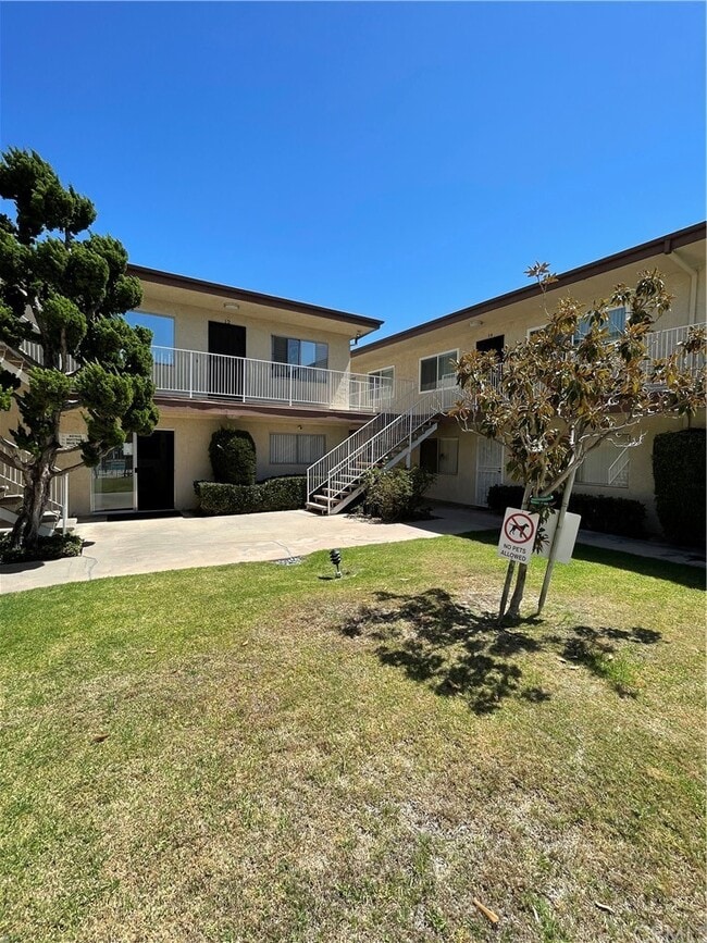 Building Photo - 25925 Narbonne Ave