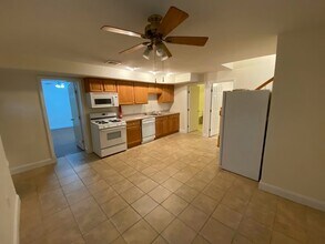 Building Photo - 90 6th St