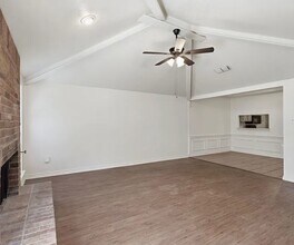 Building Photo - 119 Larchbrook Dr