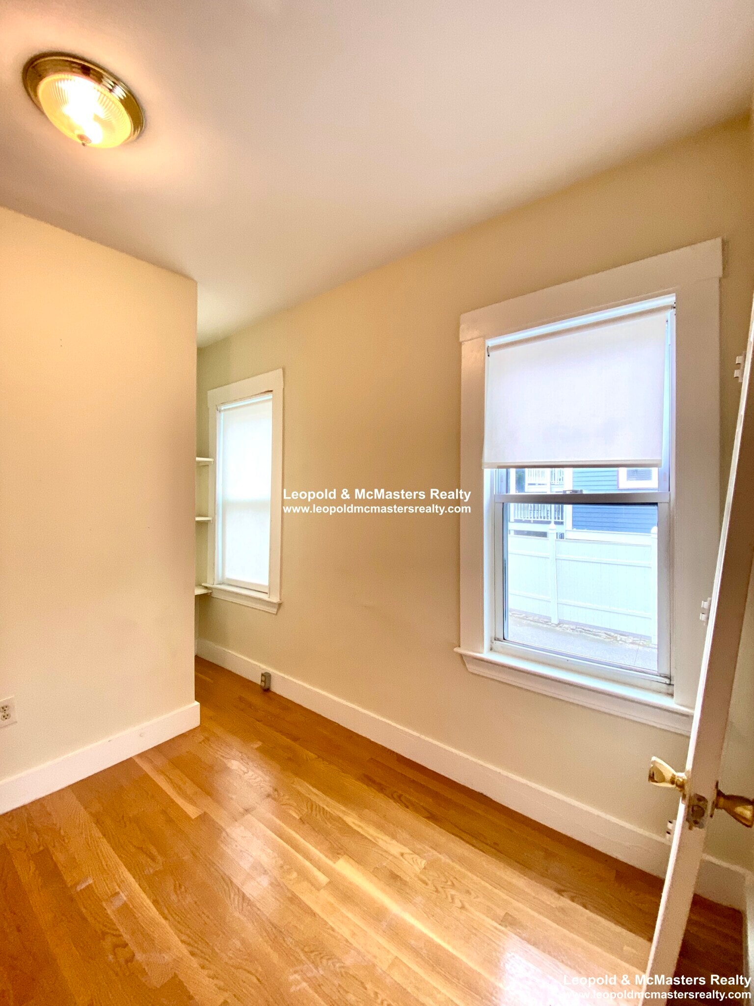 Building Photo - 19 Roseclair St