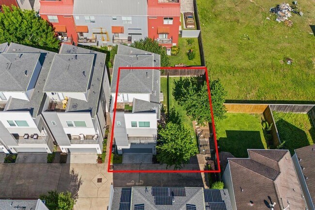 Building Photo - 312 Eado Park Cir