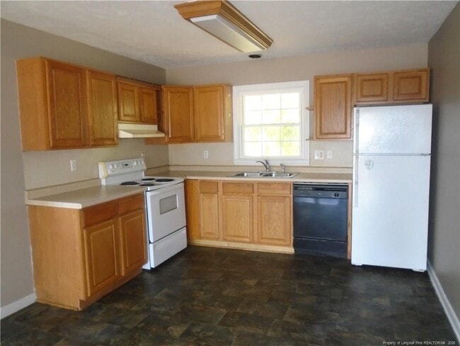 Building Photo - 611 Drypoint Ln