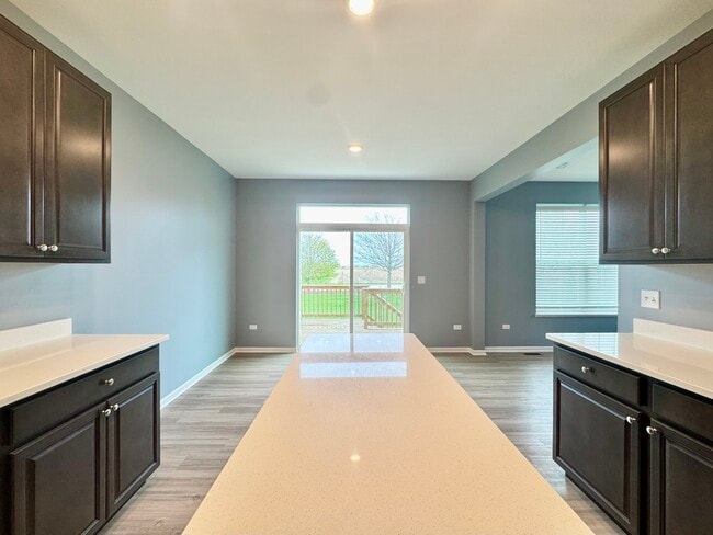 Building Photo - 15030 W Cyrus Dr