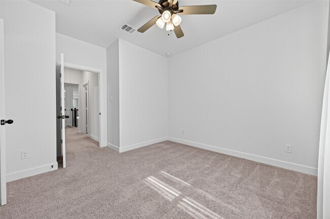 Building Photo - 3180 Stingray Cv Dr