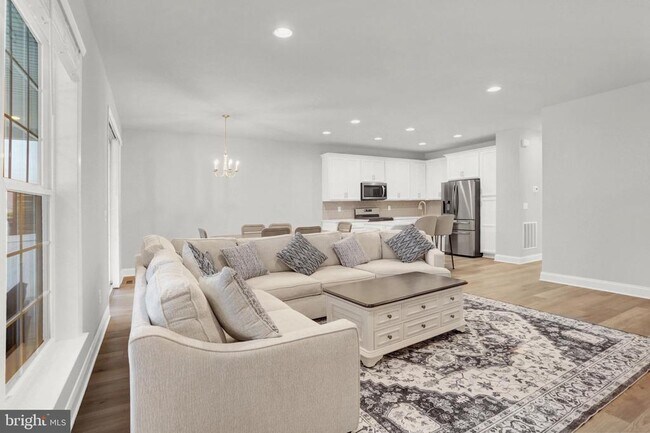 Building Photo - 3113 Bullfinch Ln
