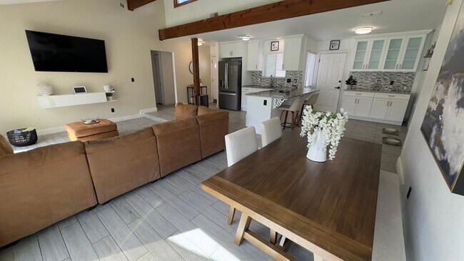 Building Photo - 1343 N Marcy Dr