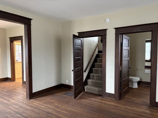 Building Photo - 3-Bedroom House on Corner Lot