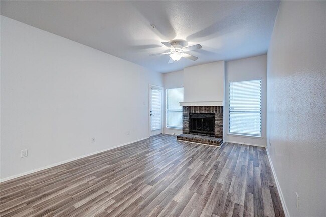 Building Photo - 7950 N Stadium Dr