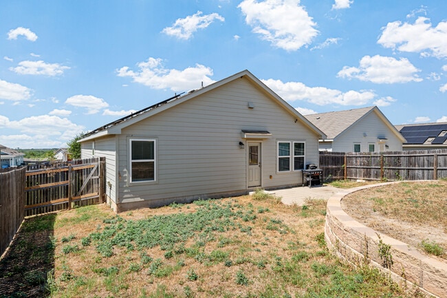 Building Photo - 5611 Elm Valley Dr