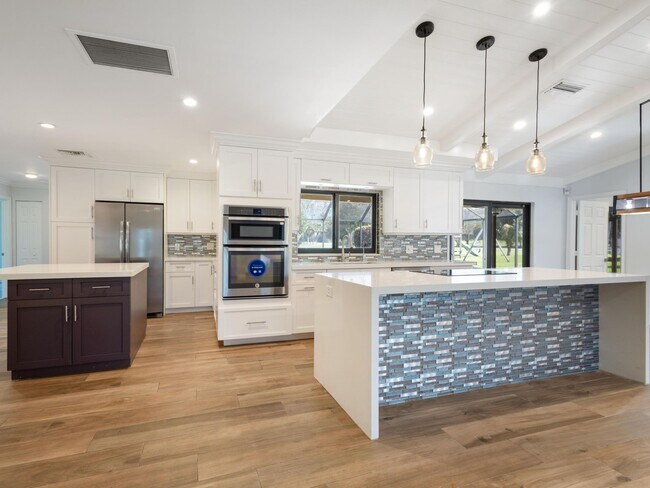 Building Photo - 19508 Hampton Dr