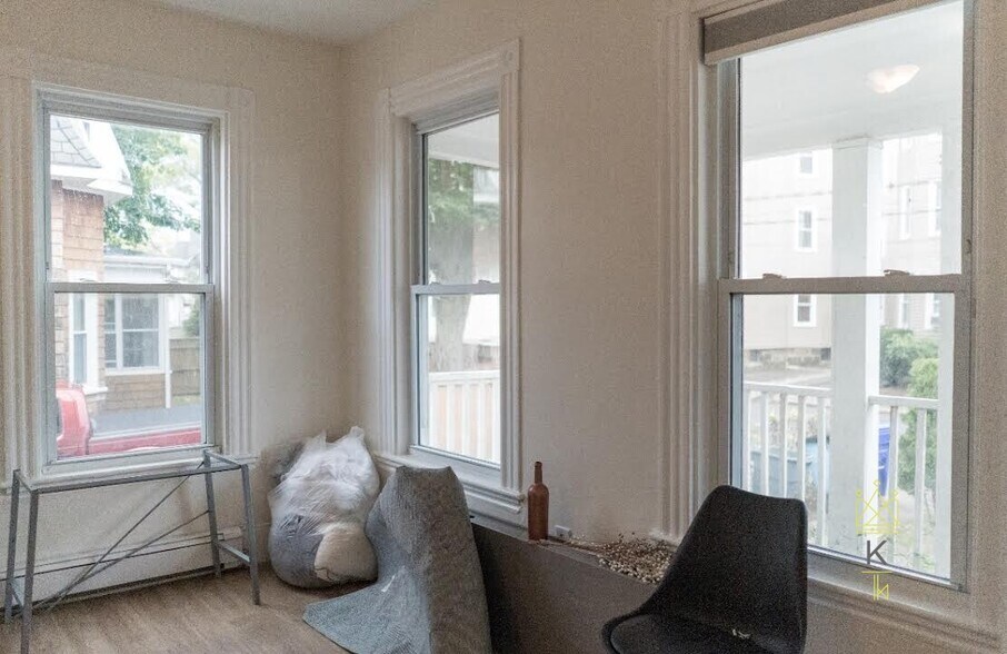 Primary Photo - 22 Ashford St