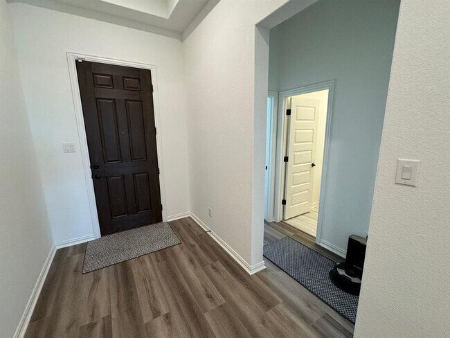 Building Photo - 201 Dove Tree Dr