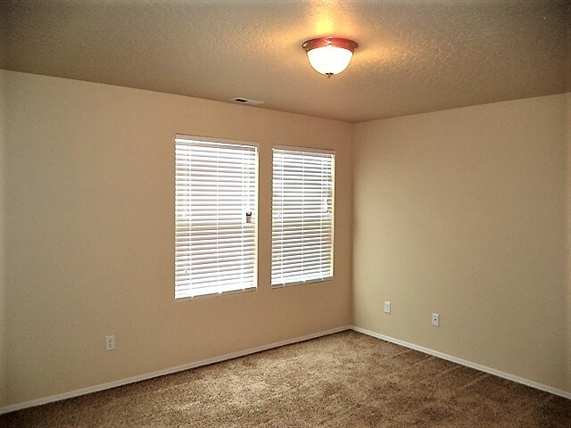 Building Photo - 9162 W Alderberry Dr