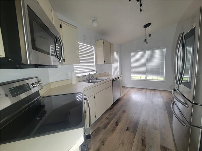 Building Photo - 9827 Dean Cove Ln