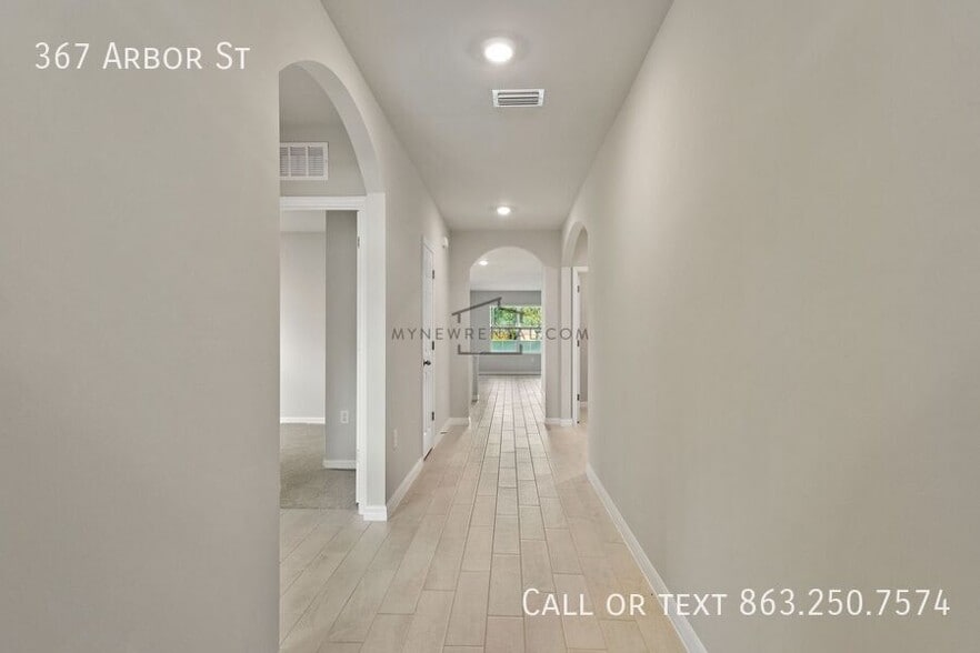 Building Photo - 367 Arbor St