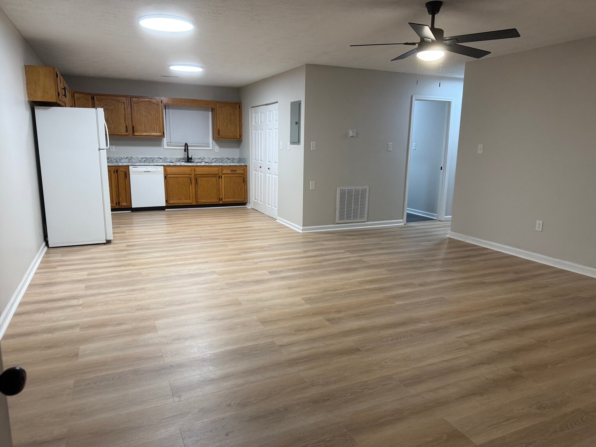 Building Photo - 135 Anzie Way