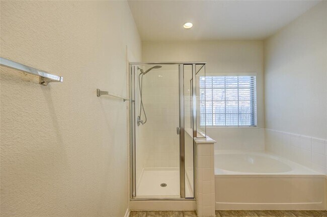 Building Photo - 841 Water Hyacinth Loop