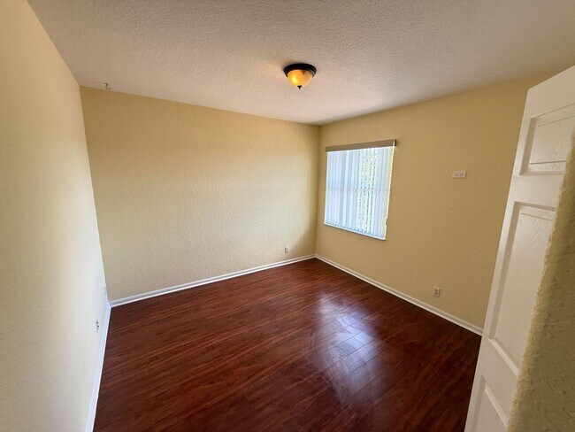 Building Photo - 5074 Massy Dr