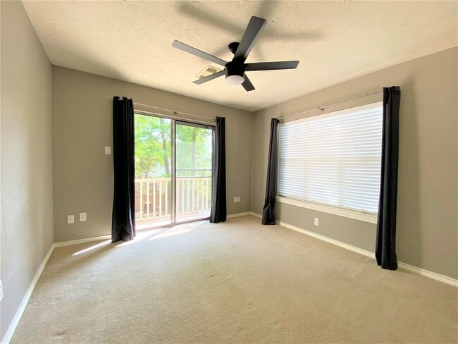 Building Photo - 12303 Longfellow Dr