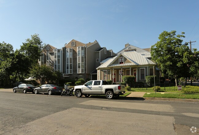 Primary Photo - Lenox Condominiums