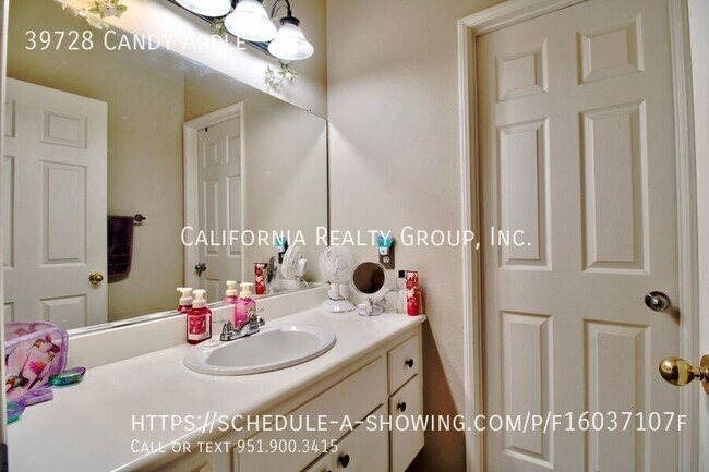 Building Photo - 39728 Candy Apple Way