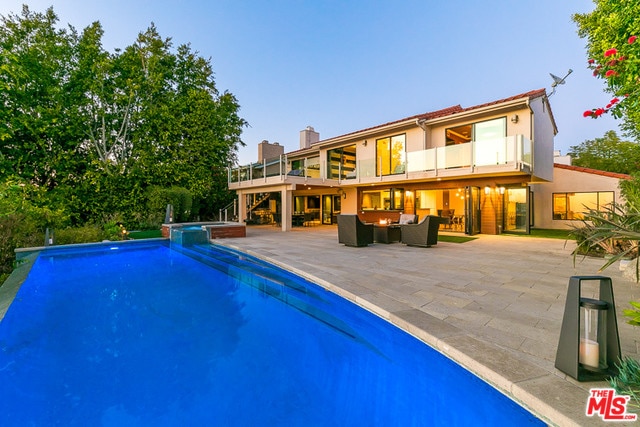 Building Photo - 2033 Hercules Dr