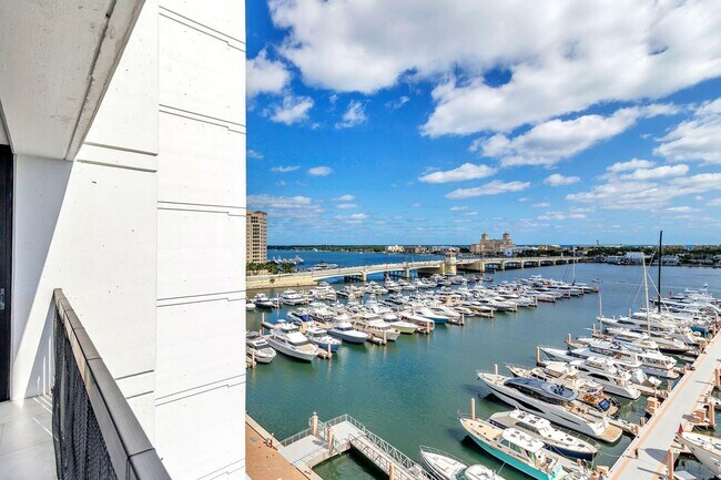 Building Photo - 400 N Flagler Dr