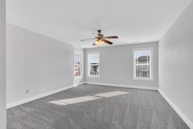 Building Photo - Beautiful home in a great neighborhood!