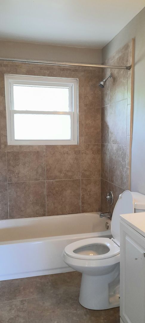 Building Photo - Comin in December - 3 bedroom 2 bath home in the desirable Belvoir Area in Chattanooga