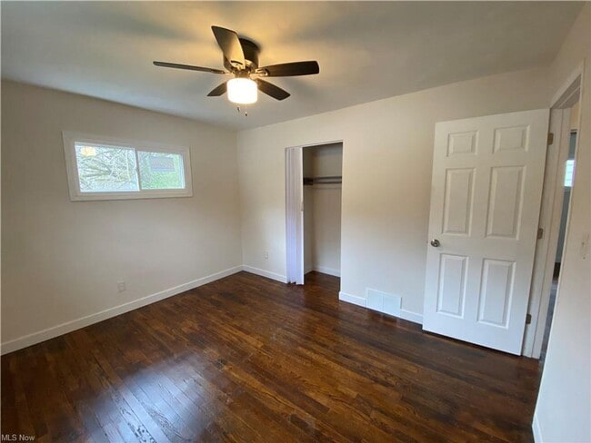 Building Photo - Renovated 3 Bedroom Home with 2 Full Baths