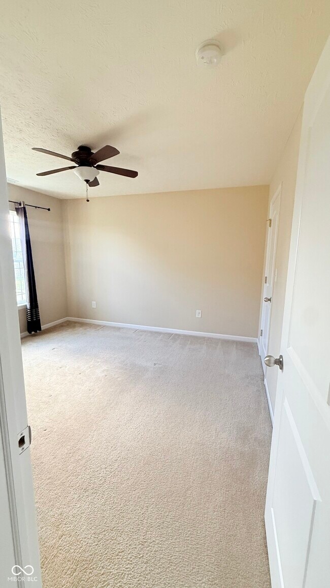 Building Photo - 4674 W Chert Dr