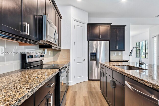 Building Photo - 142 SW 127th Terrace