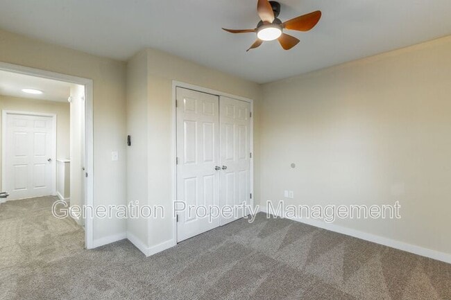 Building Photo - 2205 E 12th St