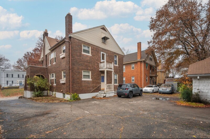 Building Photo - 834 Hermosa Ave