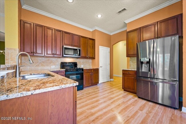 Building Photo - 1028 Meadow View Ln