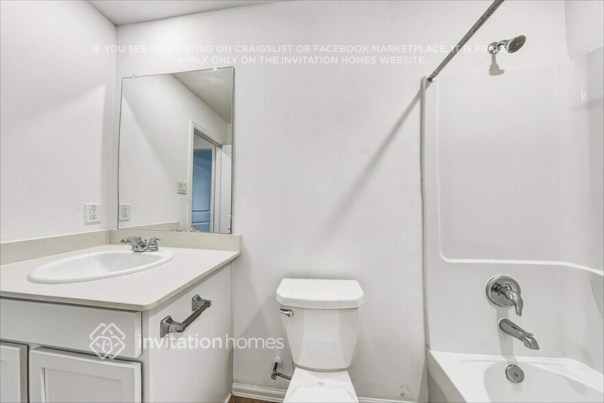 Building Photo - 24103 Laurel Farms Dr