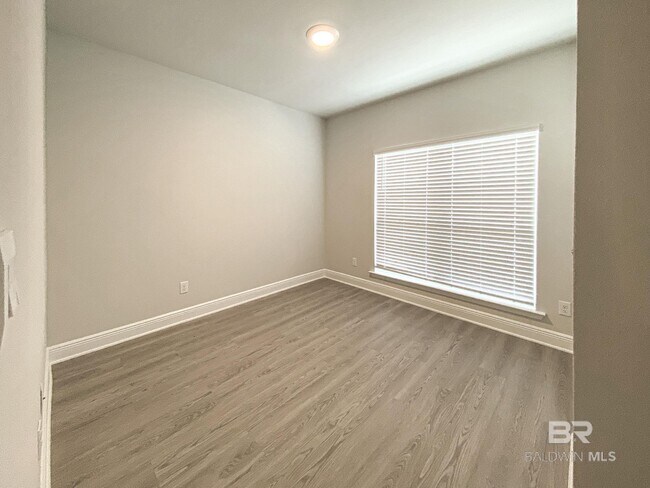 Building Photo - 13156 Shoshoney Cir