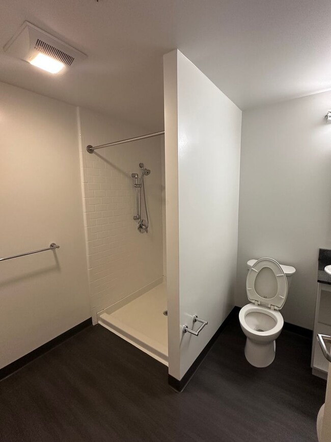 Building Photo - Beautiful 2 bedrooms 2 bath BMR unit in SOMA