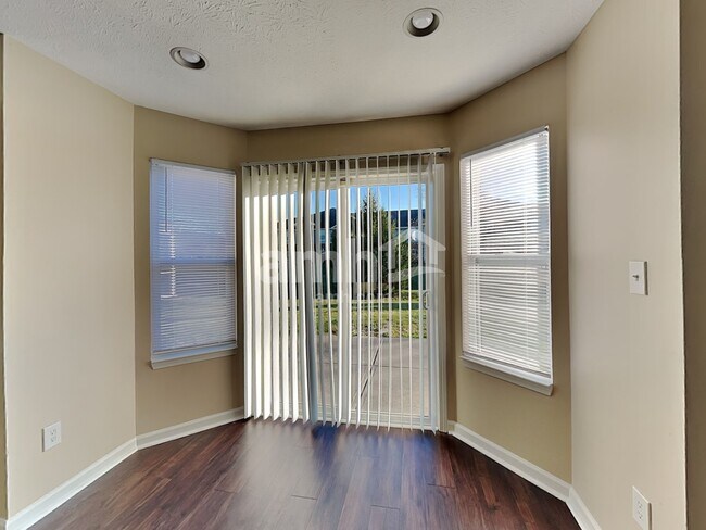 Building Photo - 12711 Buck Run Dr