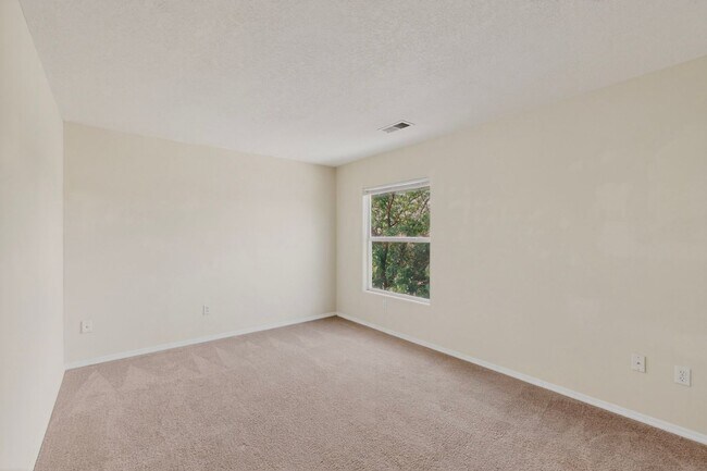 Building Photo - Spacious 5-Bedroom Home in Enchanted Hills – Rio Rancho