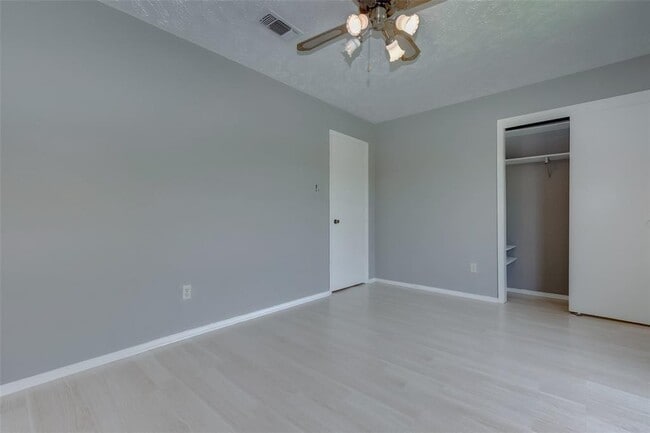 Building Photo - 7659 Winkle Wood Ln