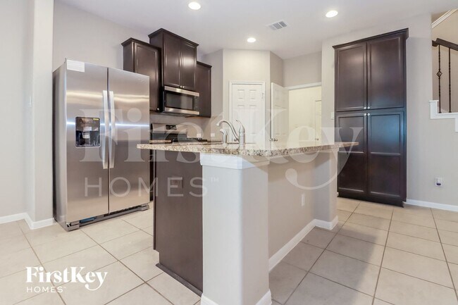 Building Photo - 12907 Silverbank Run Dr