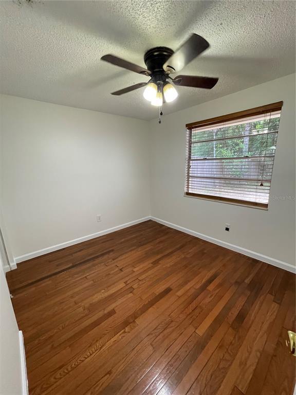 Building Photo - 16131 Manorwood Cir
