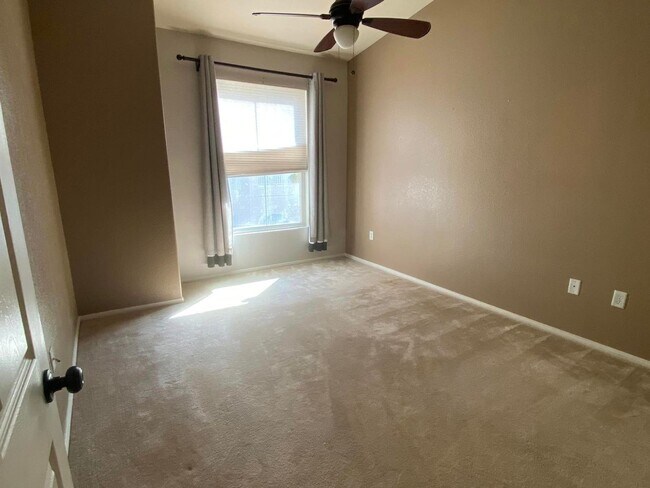 Building Photo - 9975 Peace Way